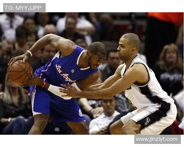 武汉篮球队团队协作的成功之道与战术分析探讨 武汉篮球队团队协作的成功之道与战术分析探讨