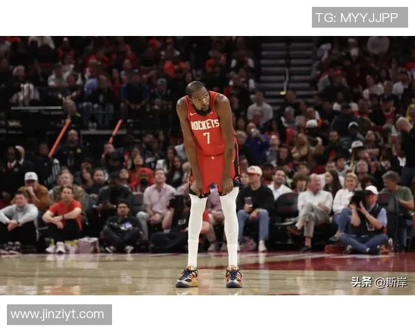 2013年火箭与马刺激战回顾：经典对决中的篮球智慧与团队精神