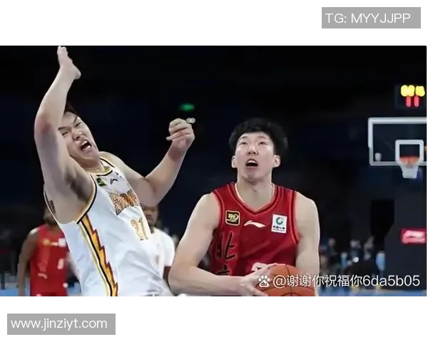 广州恒大与贵州队激战正酣比分悬念引发球迷热议